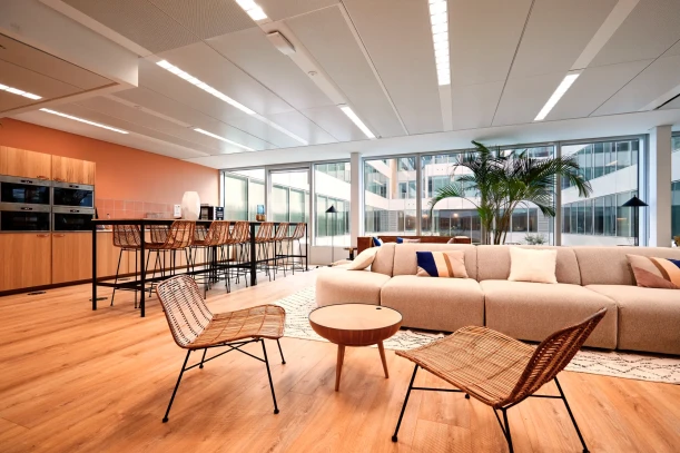 Bureau privé - 75015 - 6 postes - 3120€