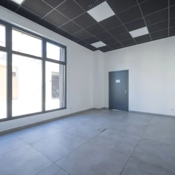 Open Space  6 postes Location bureau Rue du Grand Breuil Remiremont 88200 - photo 5