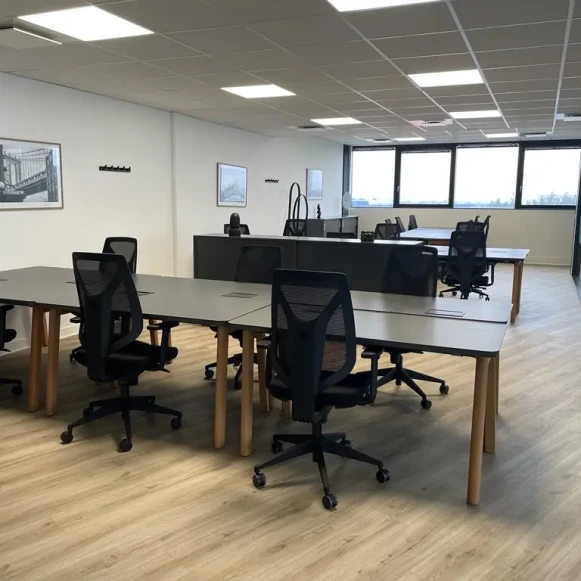 Bureau privé 83 m² 20 postes Location bureau Rue Océane Saint-Herblain 44800 - photo 1