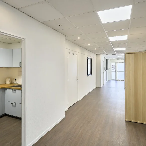 Bureau privé 12 m² 4 postes Coworking Rue de Fontenoy Lille 59000 - photo 12