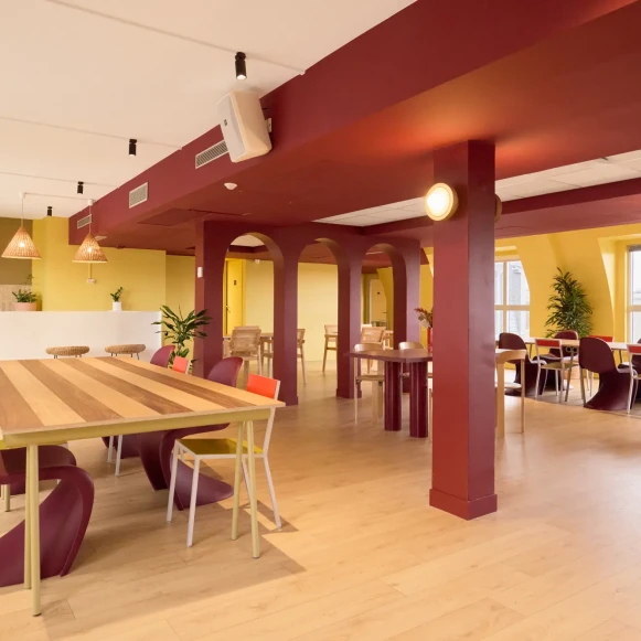 Open Space  4 postes Coworking Place de la Bourse Paris 75002 - photo 2