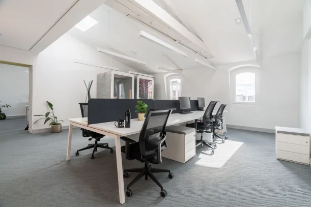 Espace indépendant - 75009 - 42 postes - 25830€