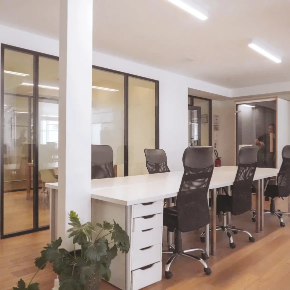 Espace indépendant 130 m² 30 postes Location bureau Rue du Faubourg Montmartre Paris 75009 - photo 4