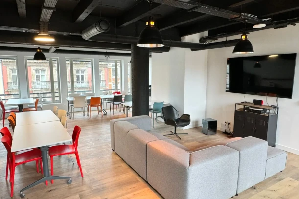 Espace indépendant - 59800 - 30 postes - 15000€