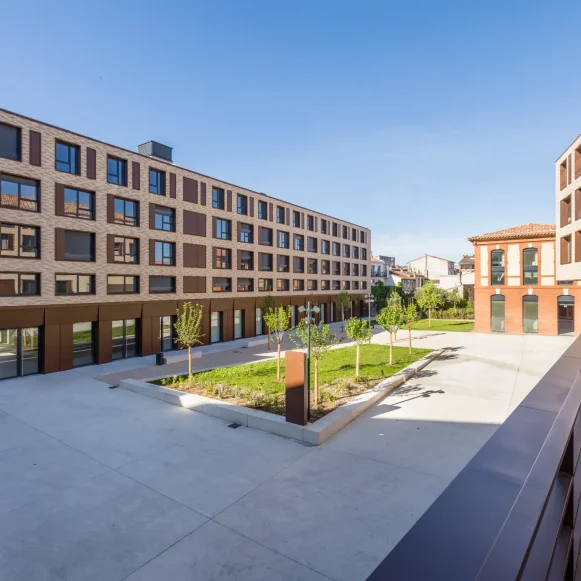 Bureau privé 70 m² 20 postes Coworking Rue Sainte-Catherine Toulouse 31400 - photo 1