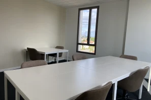 Bureau privé - 33130 - 6 postes - 1950€