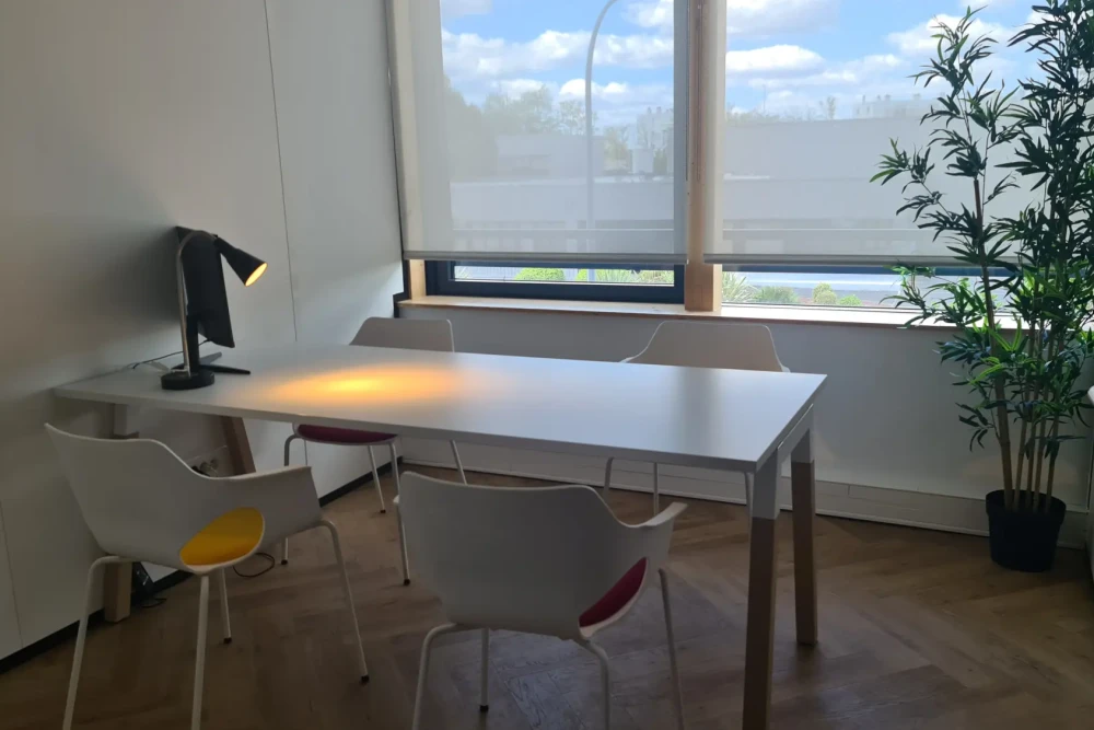 Bureau privé - 33600 - 2 postes - 550€