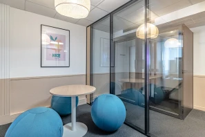 Bureau privé - 75009 - 4 postes - 1400€