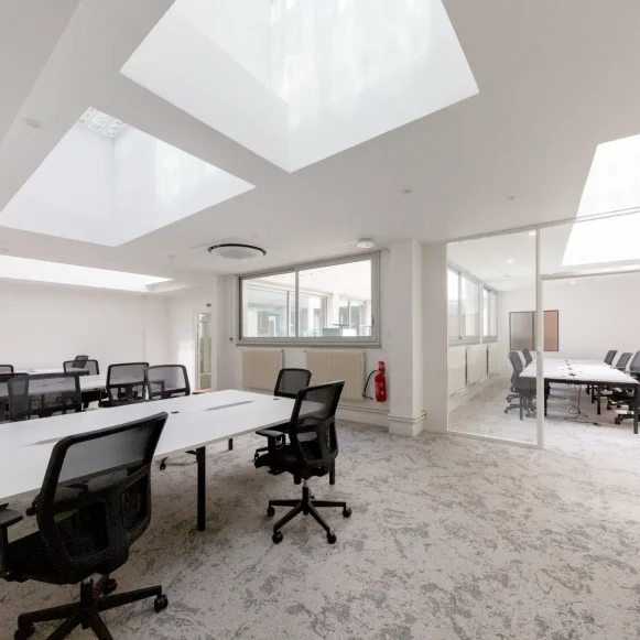Bureau privé 123 m² 36 postes Coworking Avenue de Saint-Ouen Paris 75018 - photo 6