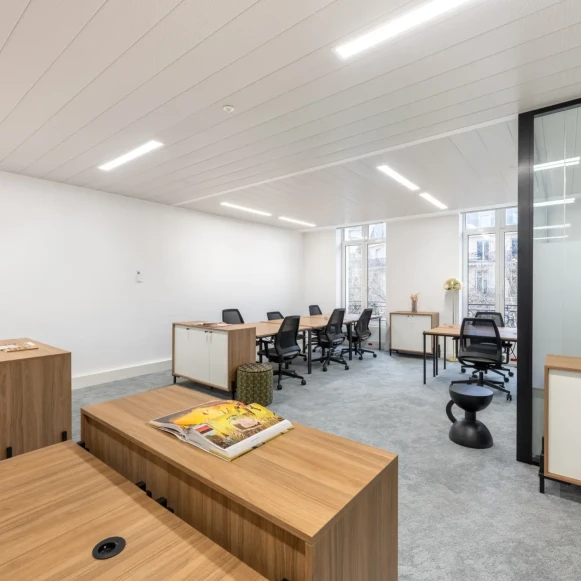 Bureau privé 36 m² 12 postes Location bureau Boulevard Malesherbes Paris 75008 - photo 1