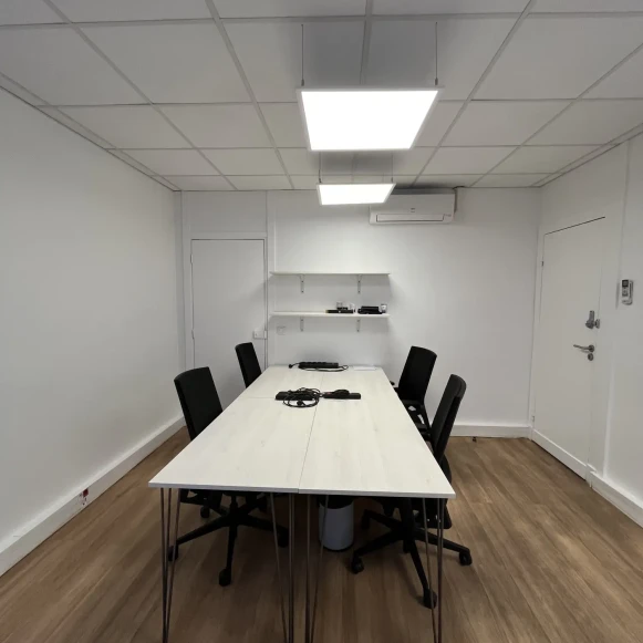 Bureau privé 16 m² 4 postes Location bureau Rue de la Chaussée d'Antin Paris 75009 - photo 6