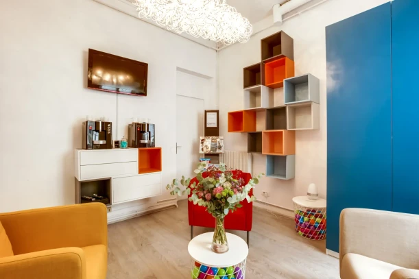 Bureau privé - 75001 - 4 postes - 2250€