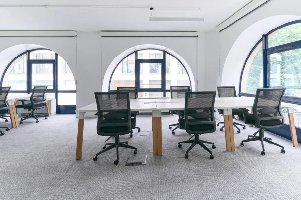 Espace indépendant - 75002 - 28 postes - 16000€
