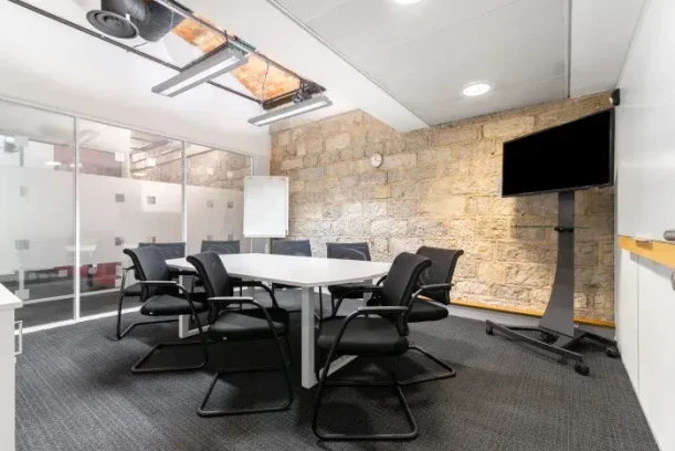 Bureau privé - 13002 - 10 postes - 4745€