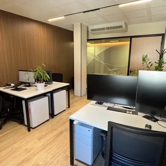 Bureau privé 19 m² 5 postes Location bureau Boulevard Marius Vivier Merle Lyon 69003 - photo 2