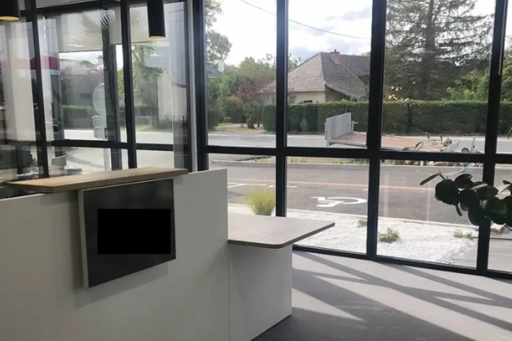 Bureau privé - 12450 - 2 postes - 610€