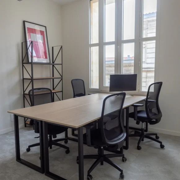 Bureau privé 19 m² 8 postes Location bureau Rue Turenne Bordeaux 33000 - photo 8