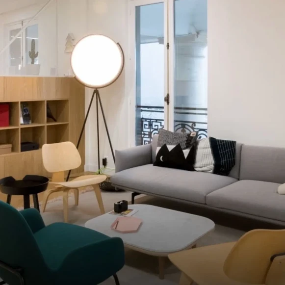 Bureau privé 50 m² 10 postes Coworking Rue du Louvre Paris 75001 - photo 1