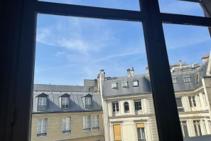 Open Space - 75008 - 3 postes - 450€