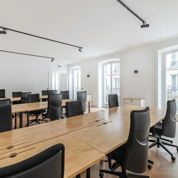 Espace indépendant 125 m² 24 postes Location bureau Rue du Caire Paris 75002 - photo 7