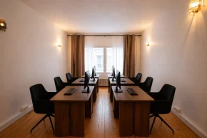 Espace indépendant - 75010 - 30 postes - 9500€