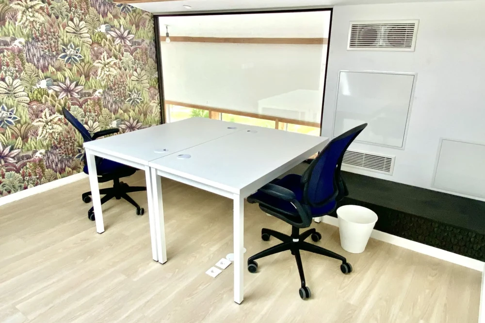 Bureau privé - 76100 - 2 postes - 700€