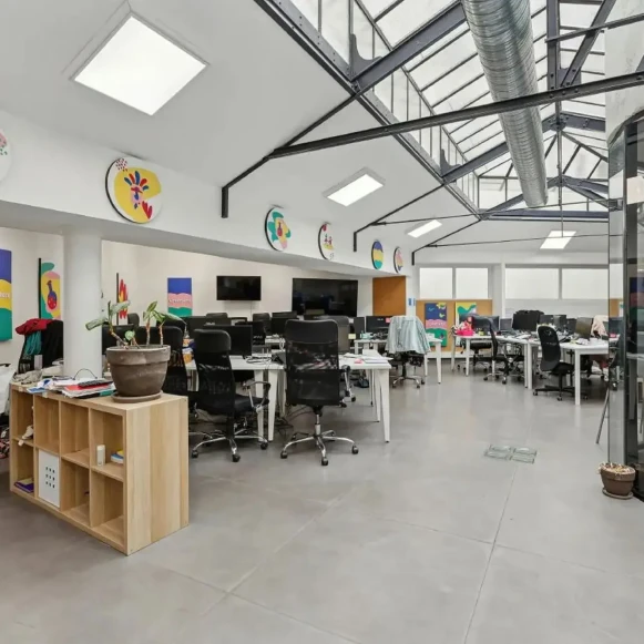 Bureau privé 400 m² 60 postes Coworking Rue de Cîteaux Paris 75012 - photo 2