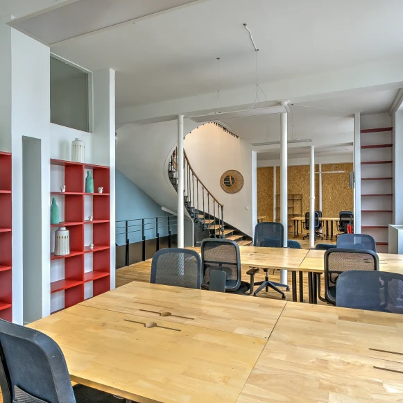 Espace indépendant 356 m² 50 postes Location bureau Rue Croix des Petits Champs Paris 75001 - photo 3