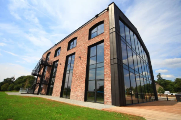 Bureau privé - 35510 - 16 postes - 5600€