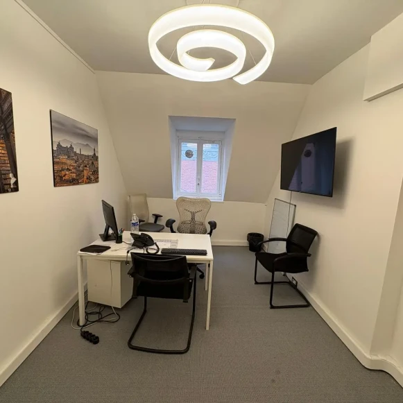 Bureau privé 75 m² 8 postes Location bureau Avenue de Villiers Paris 75017 - photo 3