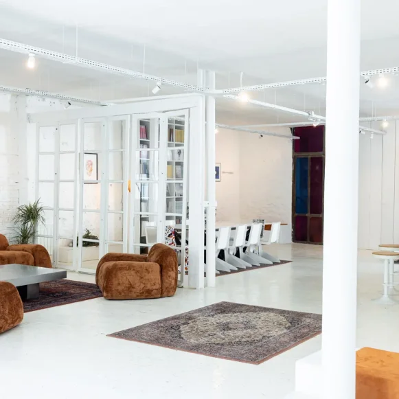 Open Space  24 postes Coworking Villa Riberolle Paris 75020 - photo 9