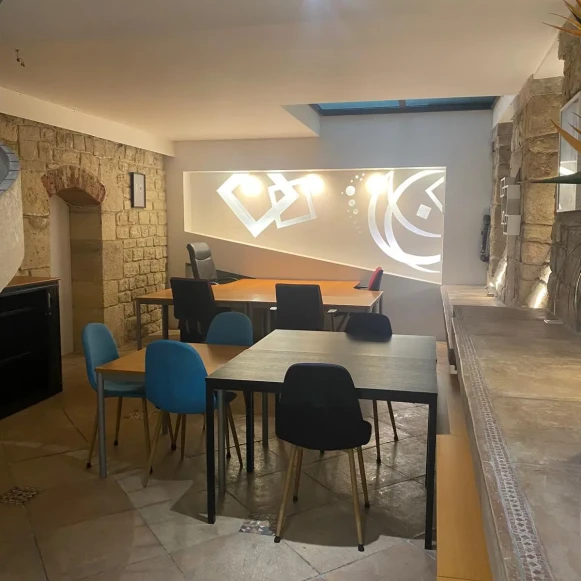 Bureau privé 42 m² 4 postes Location bureau Rue de Berri Paris 75008 - photo 9