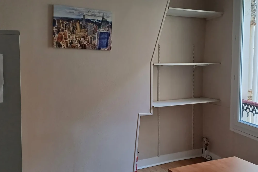 Bureau privé - 75001 - 1 poste - 480€