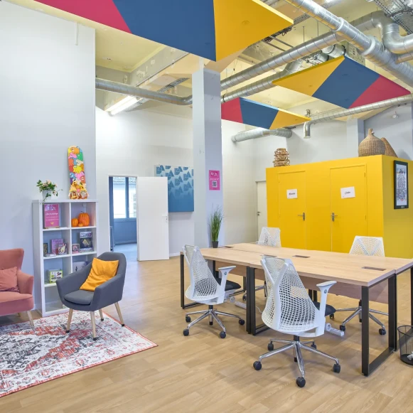 Open Space  1 poste Coworking Cour des Cigarières Strasbourg 67000 - photo 1