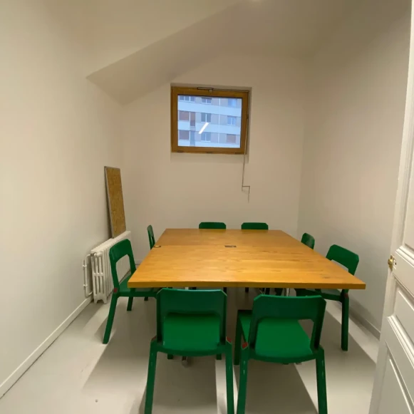 Open Space  5 postes Location bureau Rue du Soleil Paris 75020 - photo 13