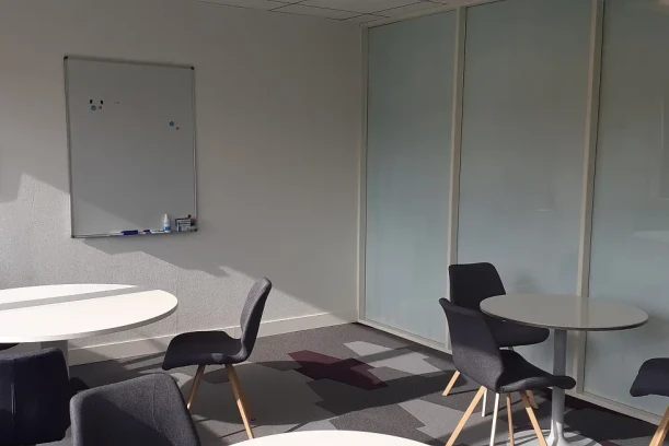 Bureau privé - 91120 - 8 postes - 1300€