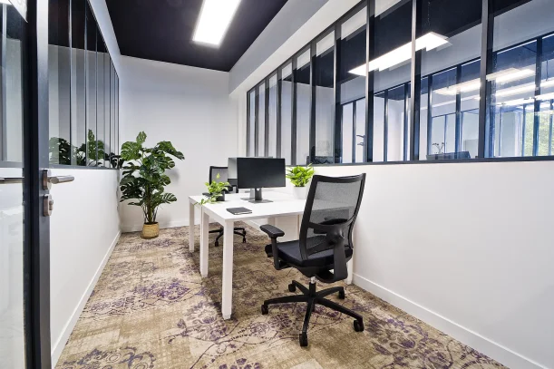 Bureau privé - 75016 - 2 postes - 700€