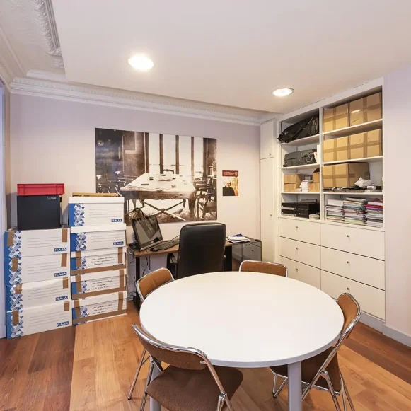 Bureau privé 30 m² 2 postes Location bureau Rue du Four Paris 75006 - photo 8