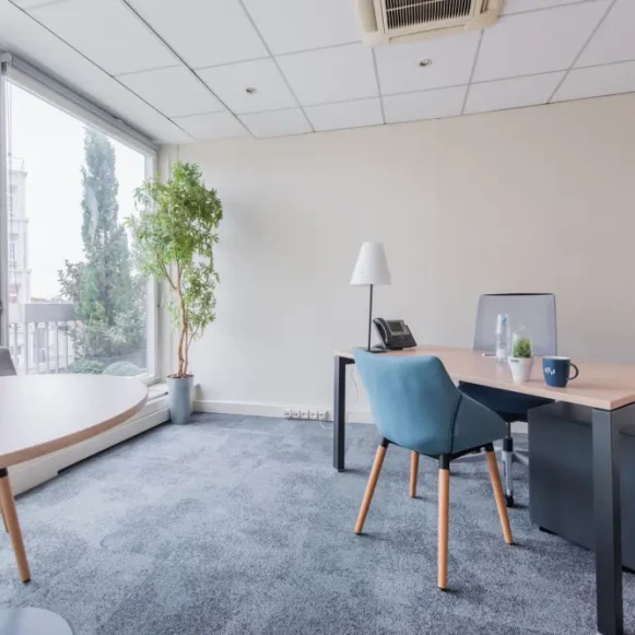 Bureau privé 33 m² 6 postes Coworking Avenue Montaigne Paris 75008 - photo 4