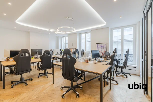 Espace indépendant - 75009 - 16 postes - 8390€