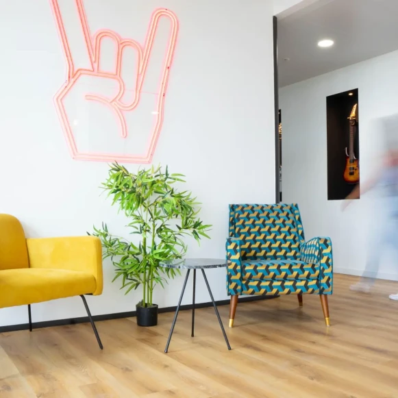 Bureau privé 36 m² 8 postes Location bureau Chemin de l'Arénas Nice 06200 - photo 2