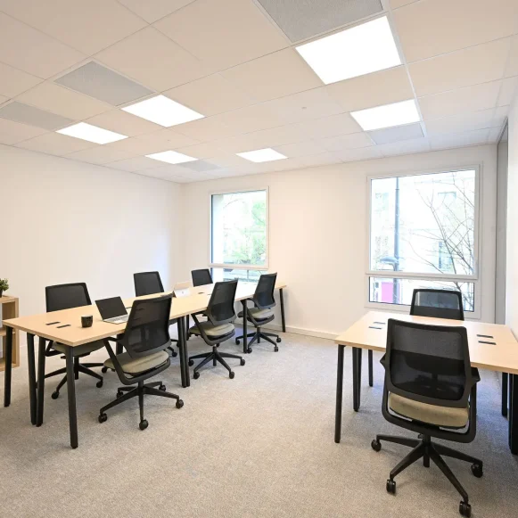 Bureau privé 26 m² 8 postes Location bureau Rue Ordener Paris 75018 - photo 1