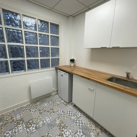 Espace indépendant 56 m² 10 postes Location bureau Rue de l'Échiquier Paris 75010 - photo 8