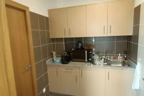 Open Space - 34110 - 8 postes - 220€