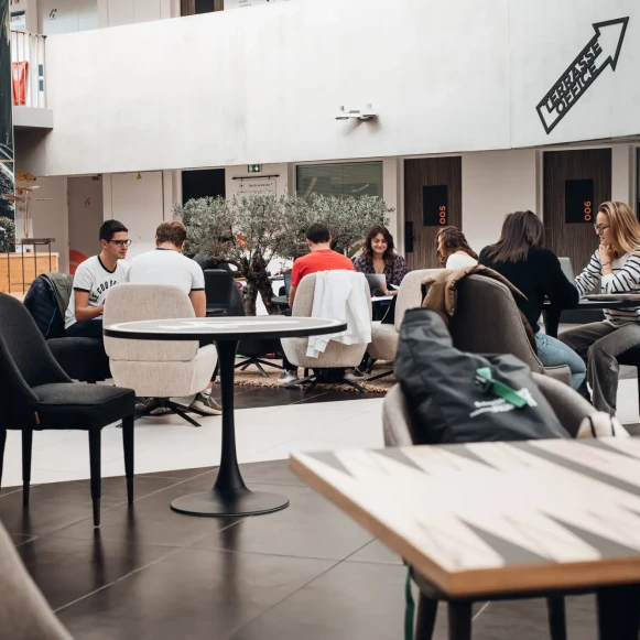 Open Space  70 postes Coworking Boulevard du Port Cergy 95000 - photo 5