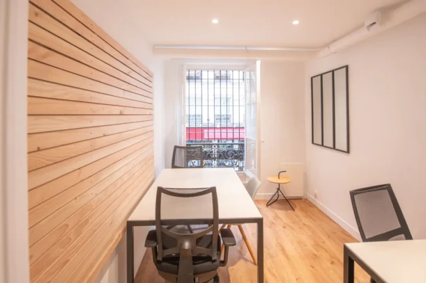 Bureau privé - 75002 - 5 postes - 2200€