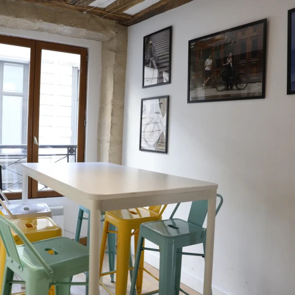 Bureau privé 40 m² 10 postes Location bureau Rue Beauregard Paris 75002 - photo 4