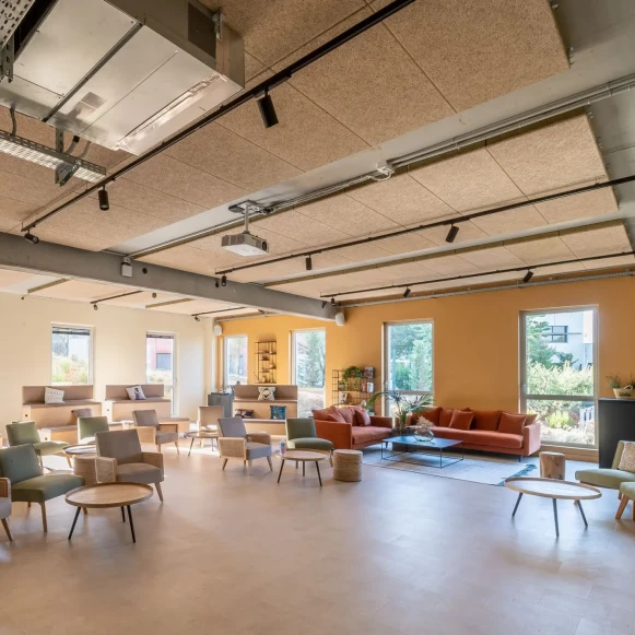 Bureau privé 18 m² 3 postes Coworking Avenue Roumanille Biot 06410 - photo 5