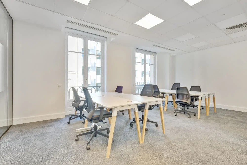 Bureau privé - 75009 - 10 postes - 8000€