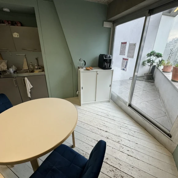 Espace indépendant 30 m² 5 postes Location bureau Boulevard Raspail Paris 75014 - photo 12